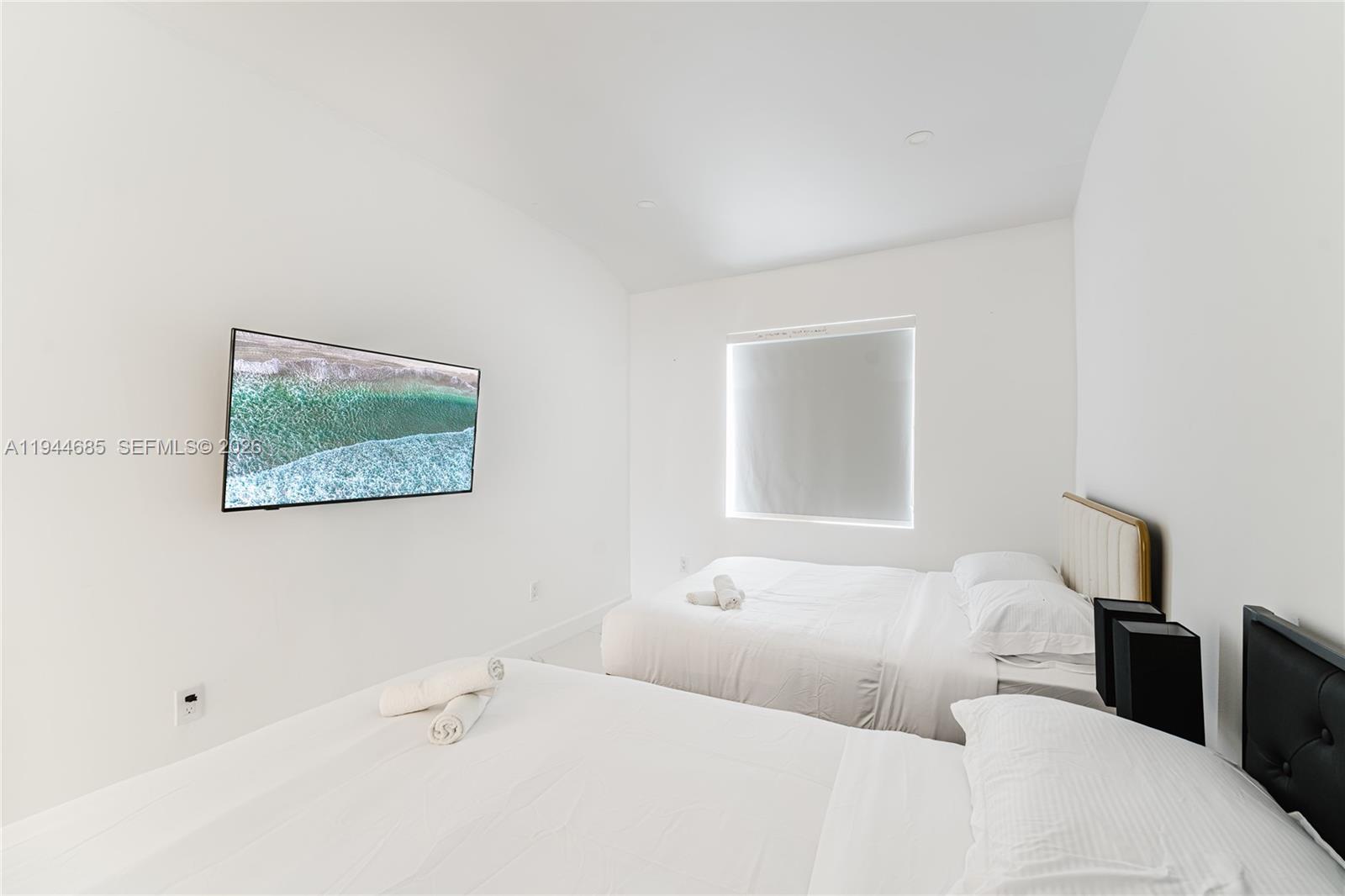 187 NW 53rd St Miami, FL 33127