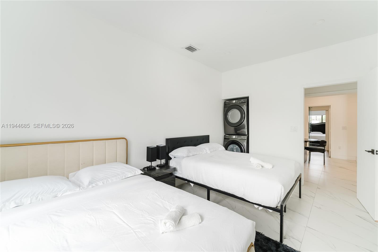 187 NW 53rd St Miami, FL 33127