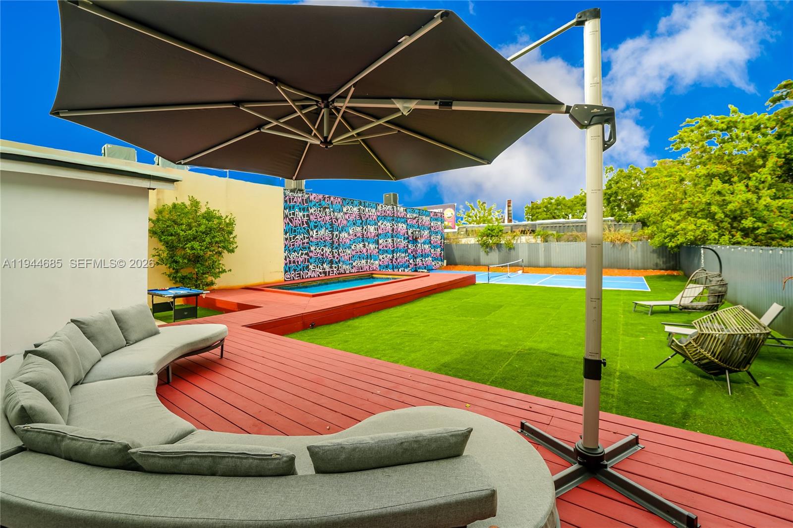 187 NW 53rd St Miami, FL 33127