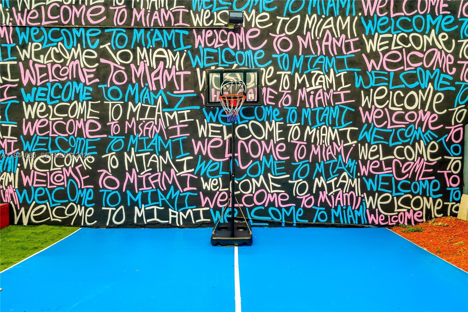 187 NW 53rd St Miami, FL 33127