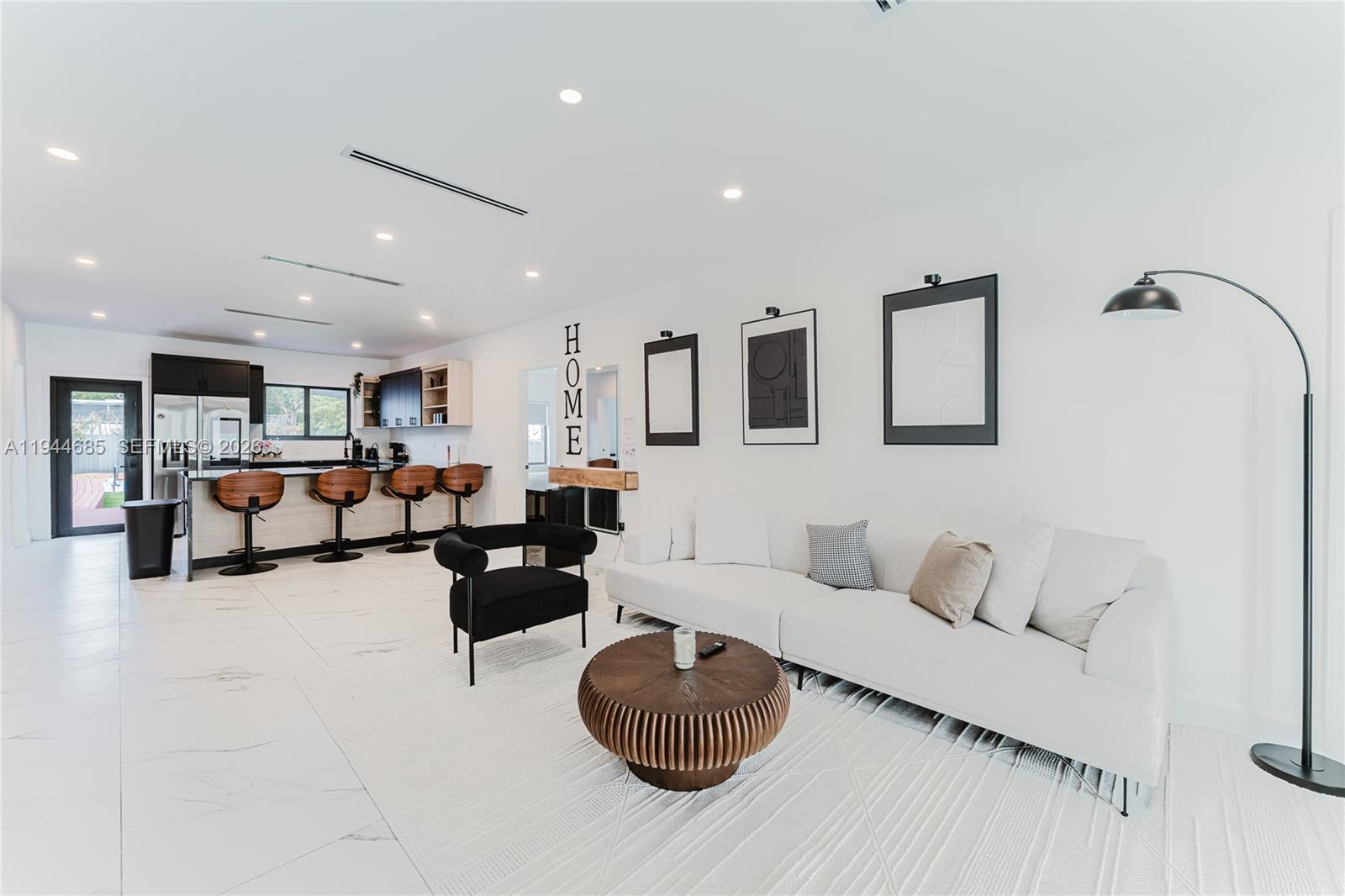 187 NW 53rd St Miami, FL 33127