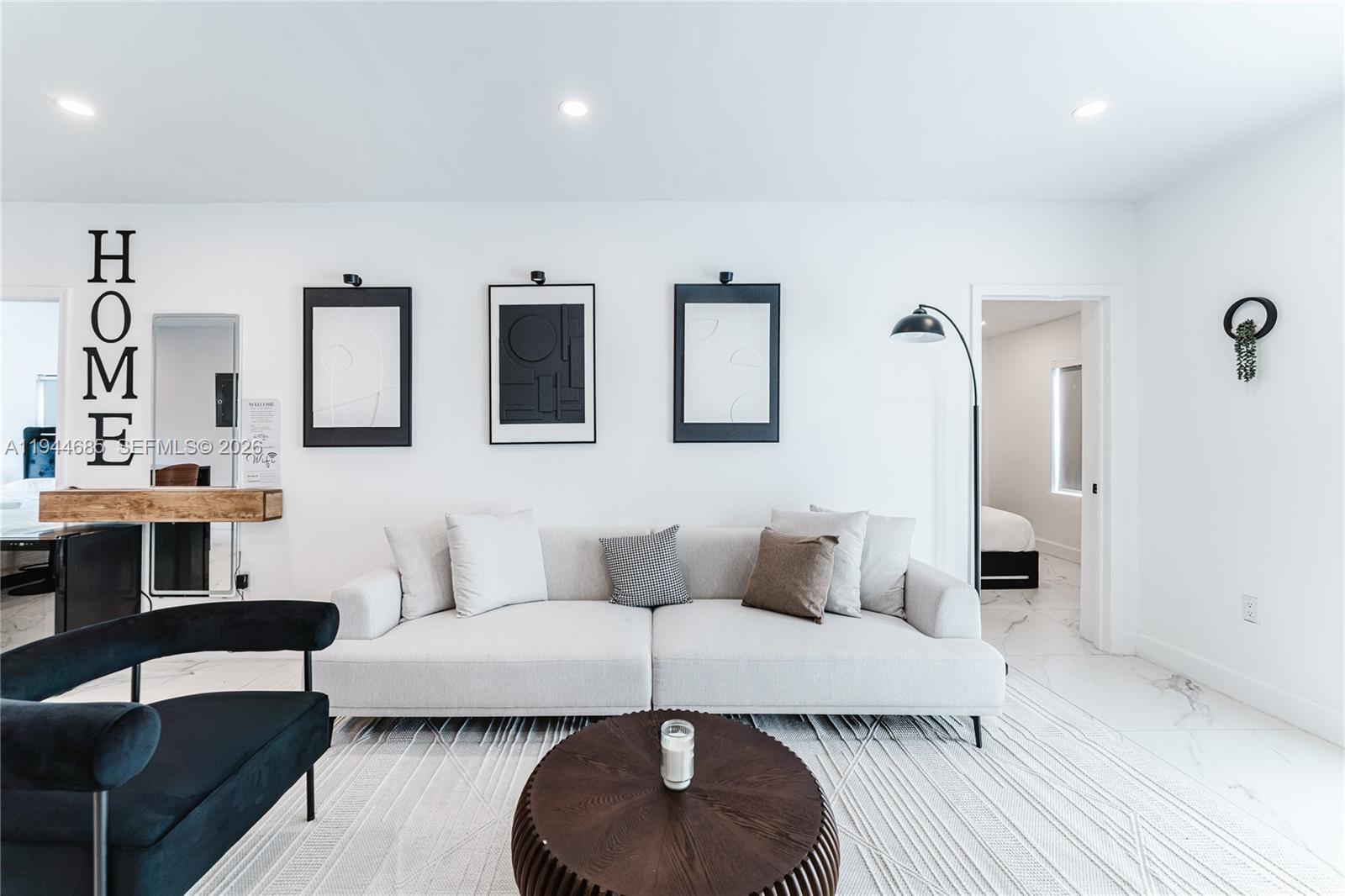 187 NW 53rd St Miami, FL 33127