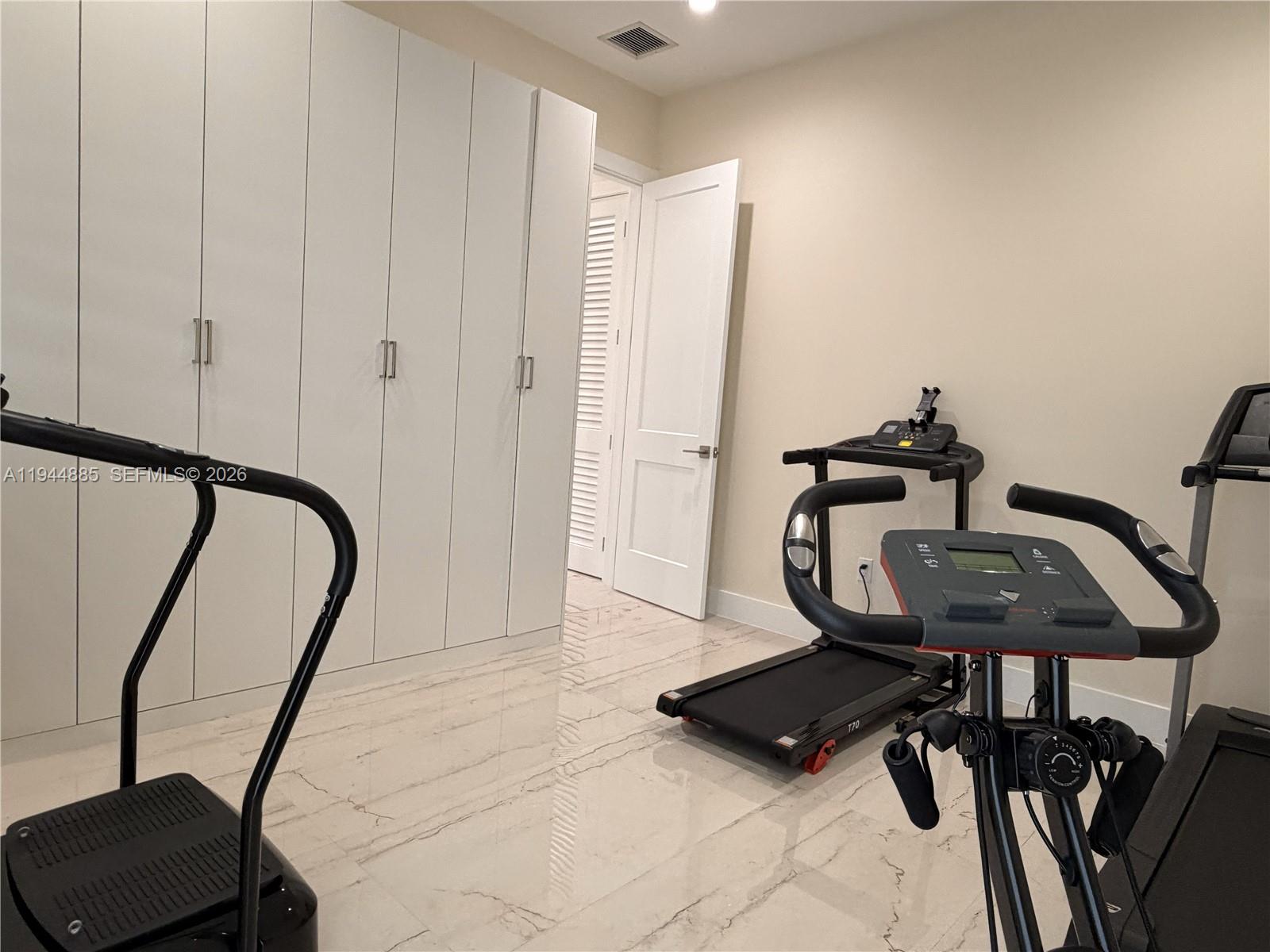 Undisclosed Address Miami, FL 33165