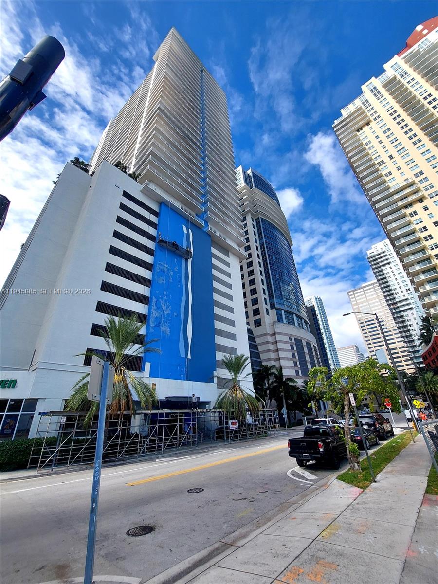 image The Club at Brickell Bay28