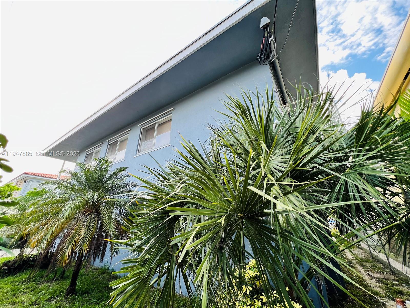 2033 Calais Dr #3 Miami Beach, FL 33141