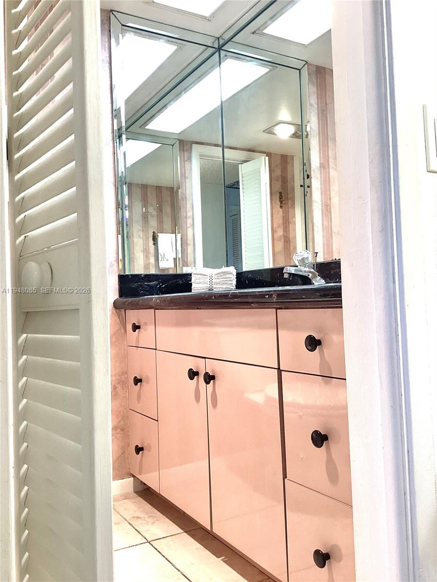 3300 N Palm Aire Dr #504 Pompano Beach, FL 33069