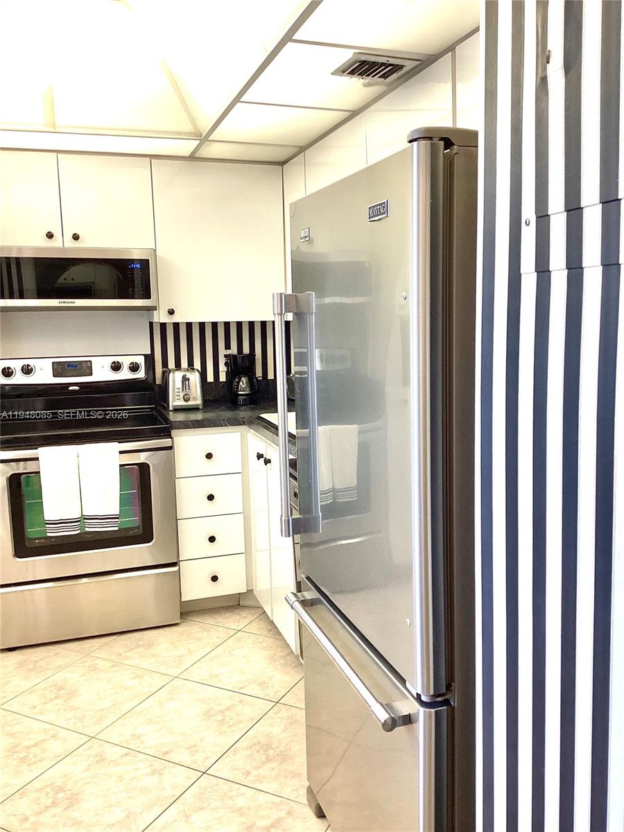 3300 N Palm Aire Dr #504 Pompano Beach, FL 33069