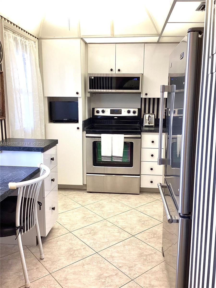 3300 N Palm Aire Dr #504 Pompano Beach, FL 33069