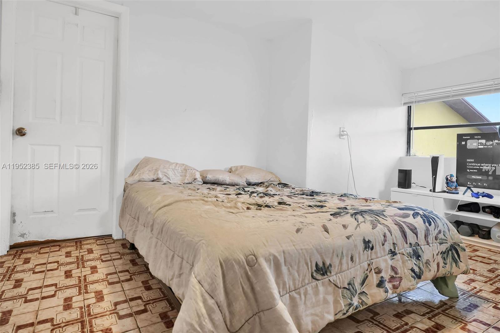 2105 NW 1st St Miami, FL 33125