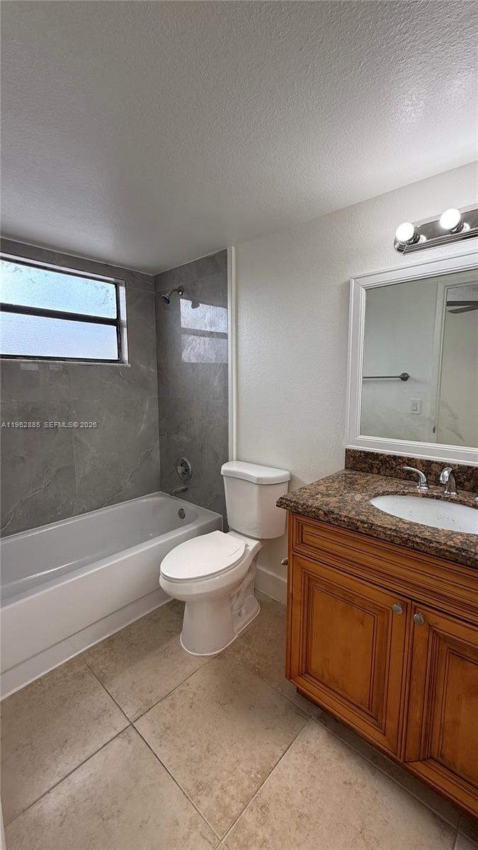 1453 Lake Crystal Dr #H West Palm Beach, FL 33411