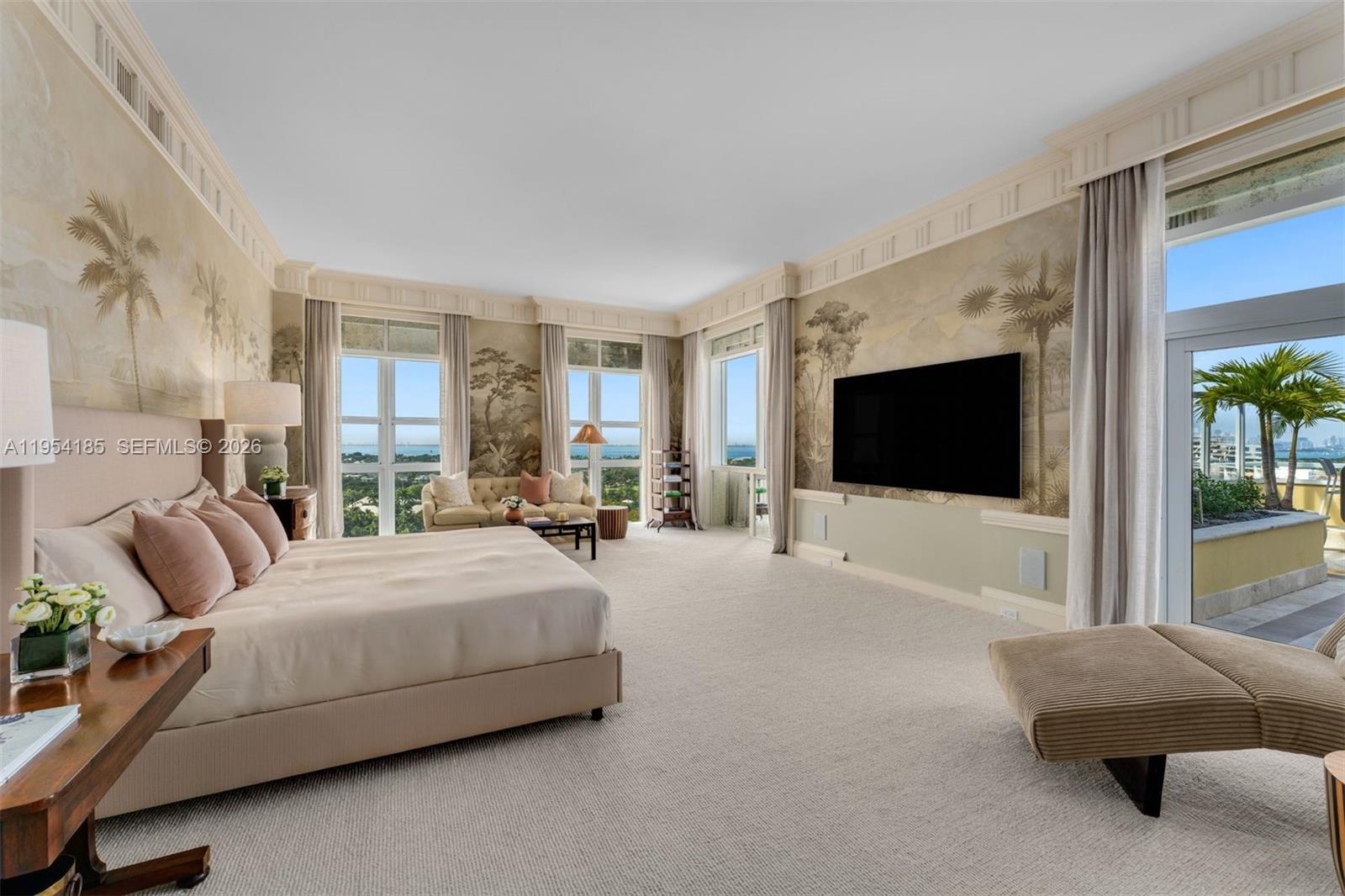 image Grand Bay Residences28