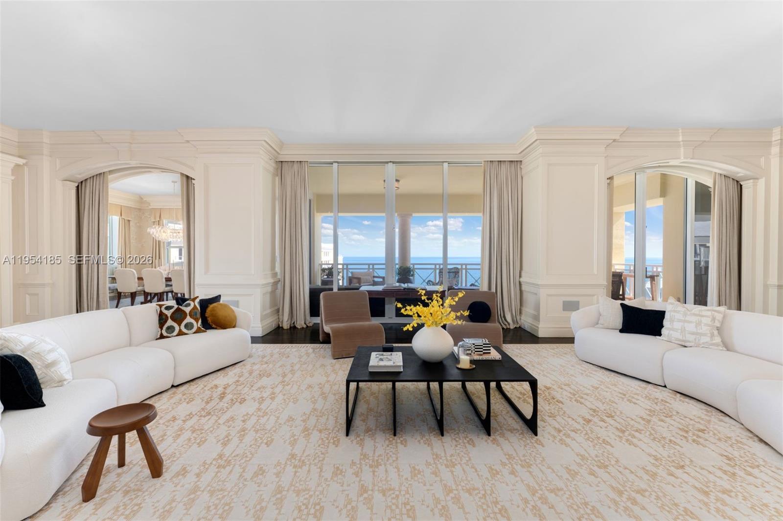 image Grand Bay Residences3