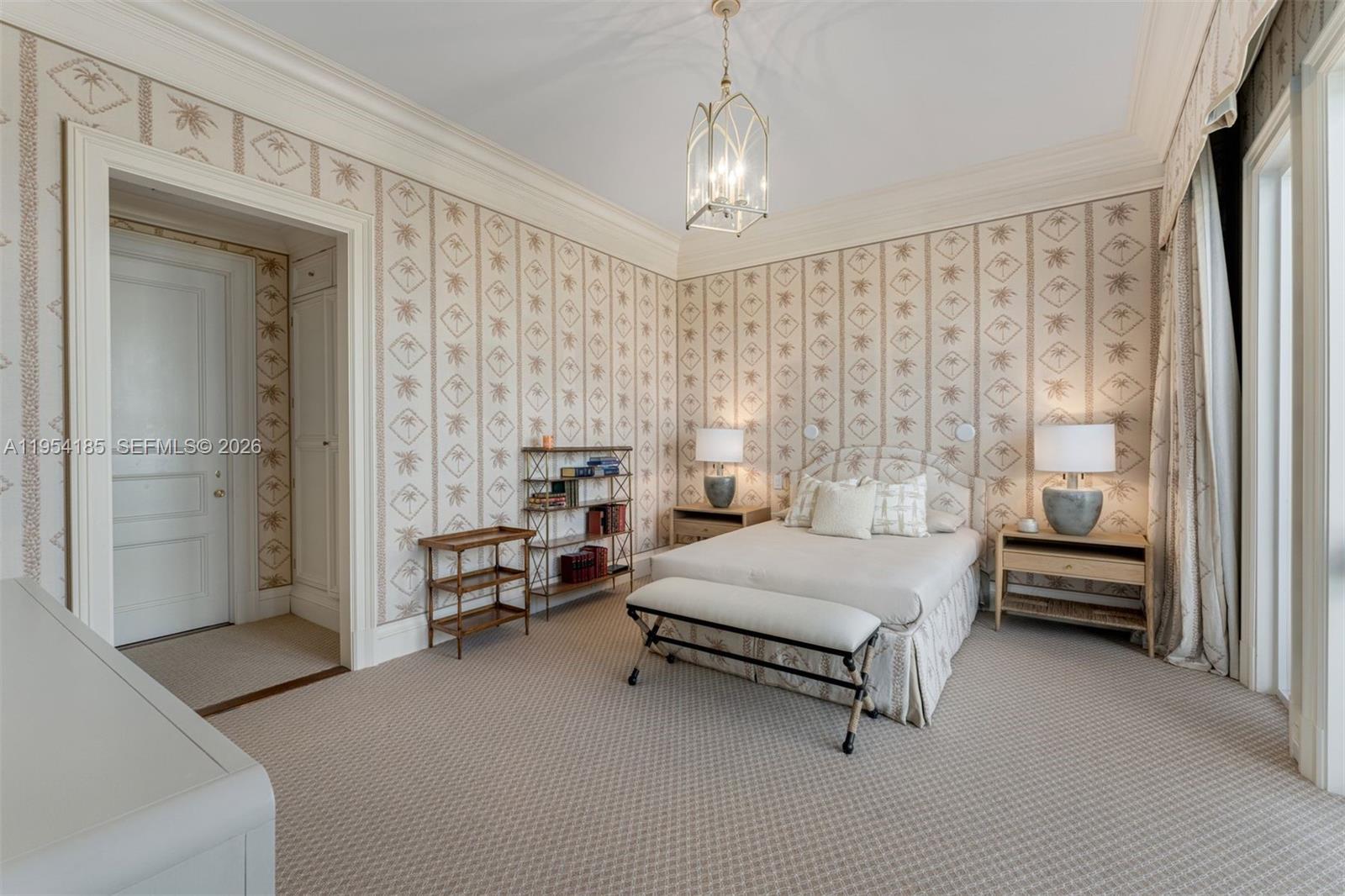 image Grand Bay Residences40