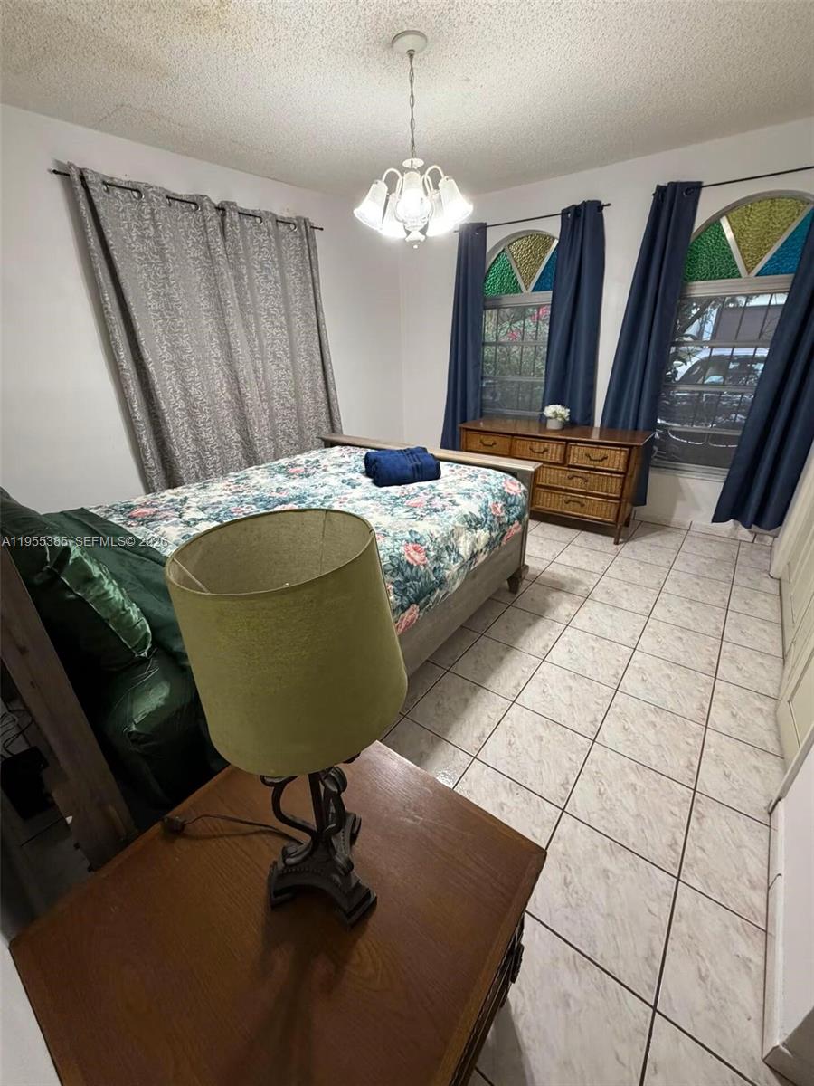 1712 SW 13th St Miami, FL 33145