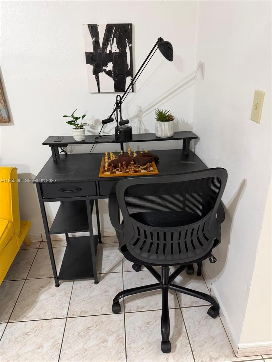 1712 SW 13th St Miami, FL 33145