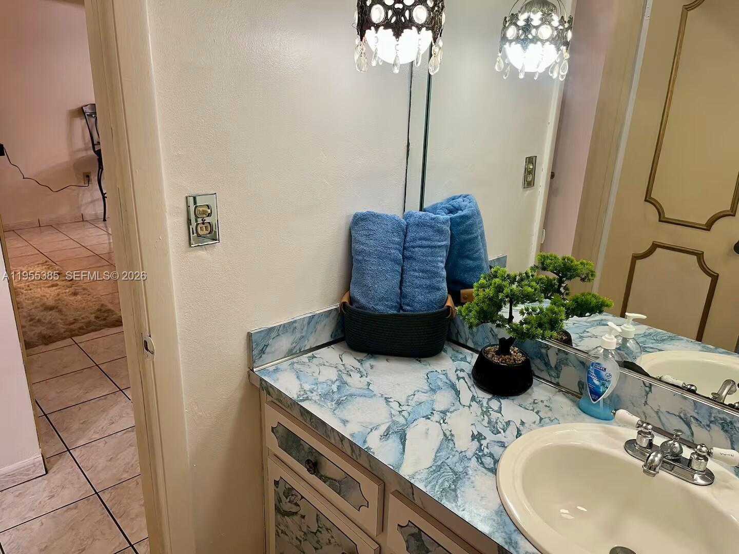 1712 SW 13th St Miami, FL 33145