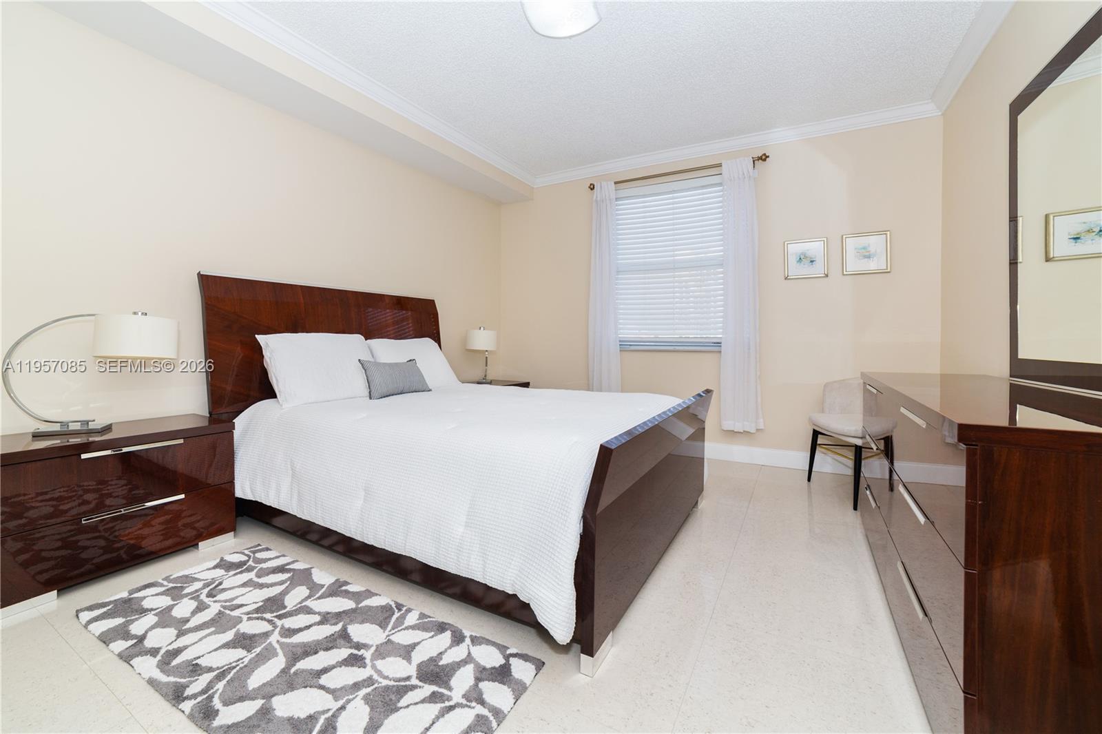 image Porto Bellagio Condo17