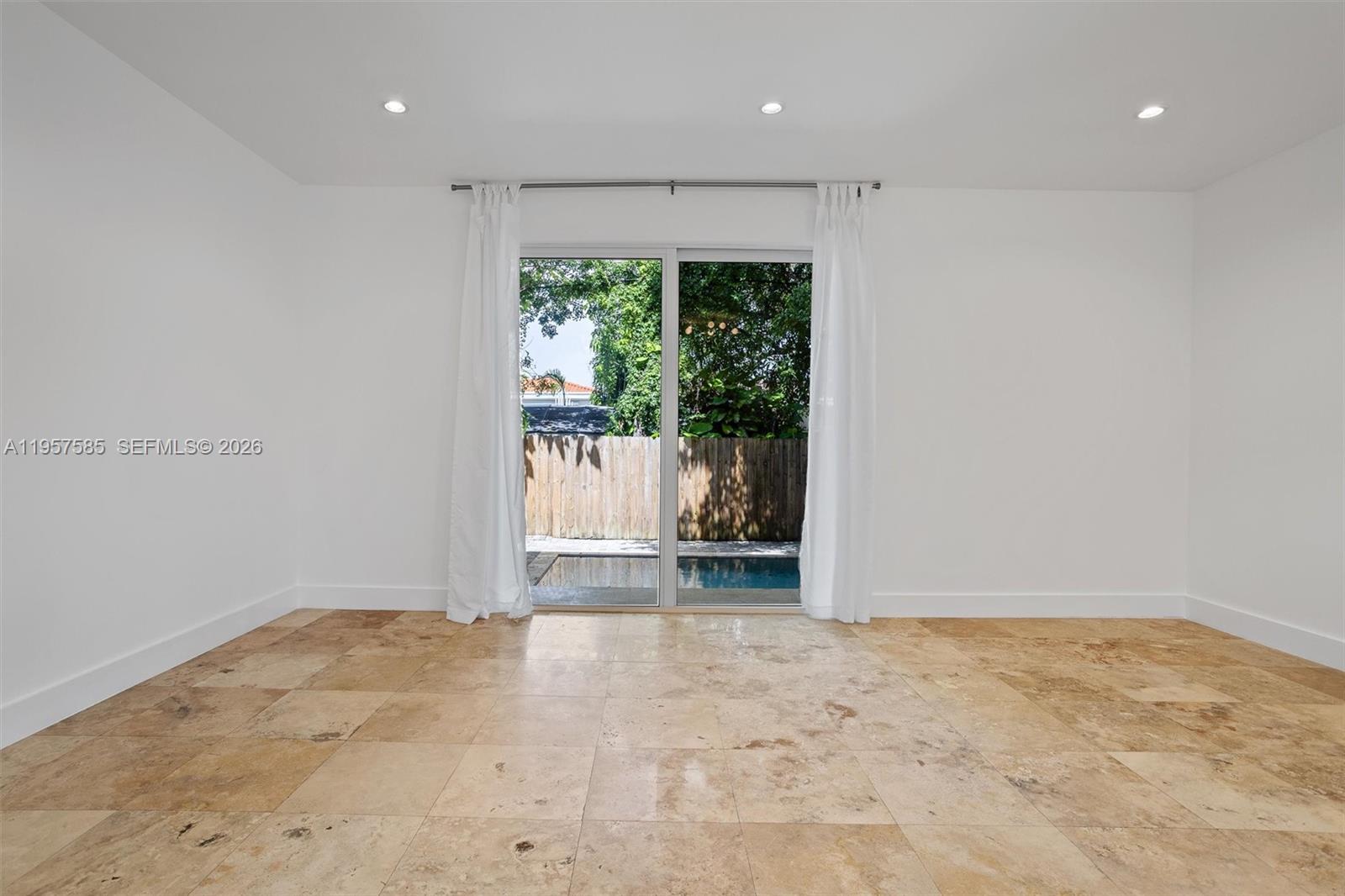 2784 SW 34th Ave Miami, FL 33133