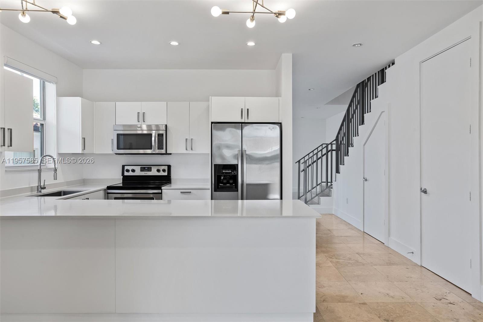 2784 SW 34th Ave Miami, FL 33133