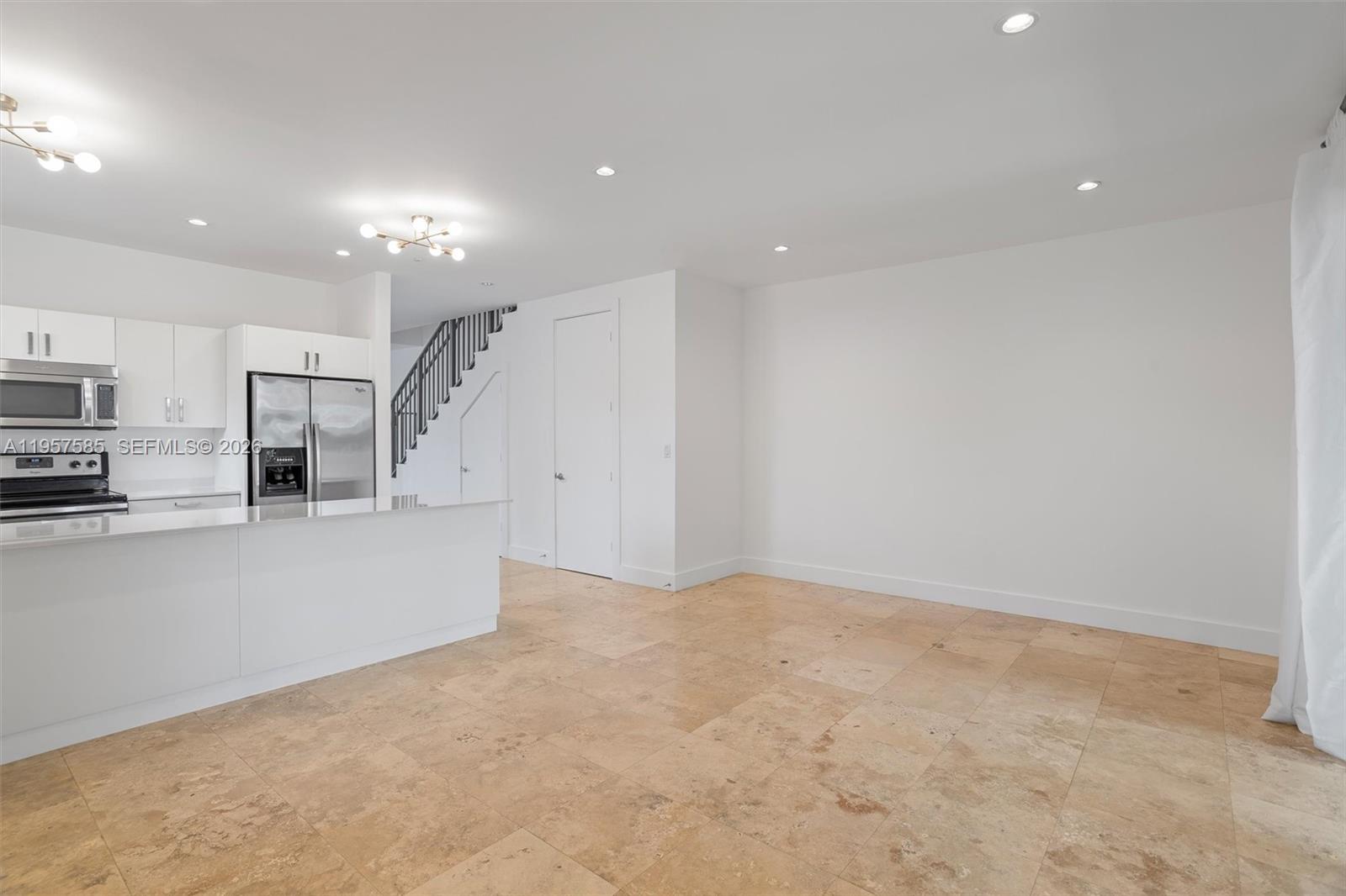 2784 SW 34th Ave Miami, FL 33133