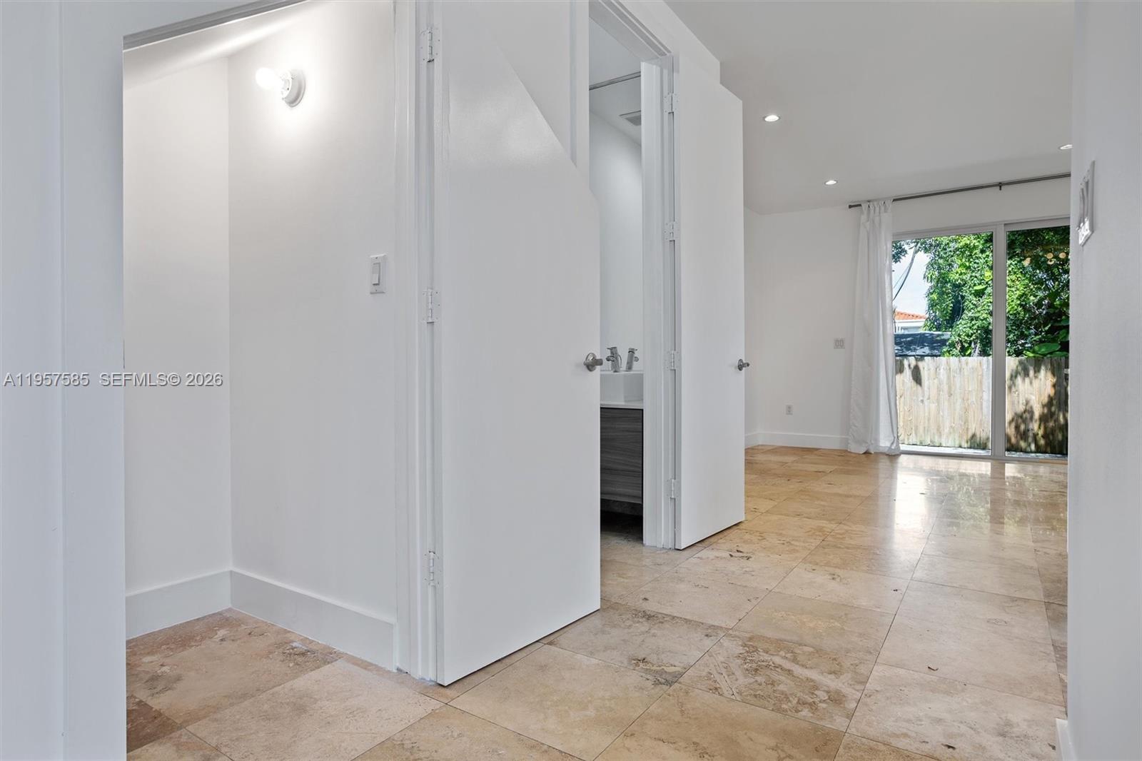 2784 SW 34th Ave Miami, FL 33133