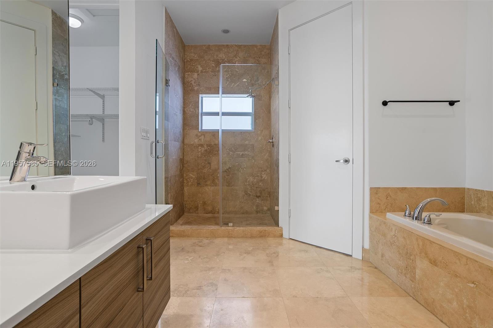 2784 SW 34th Ave Miami, FL 33133