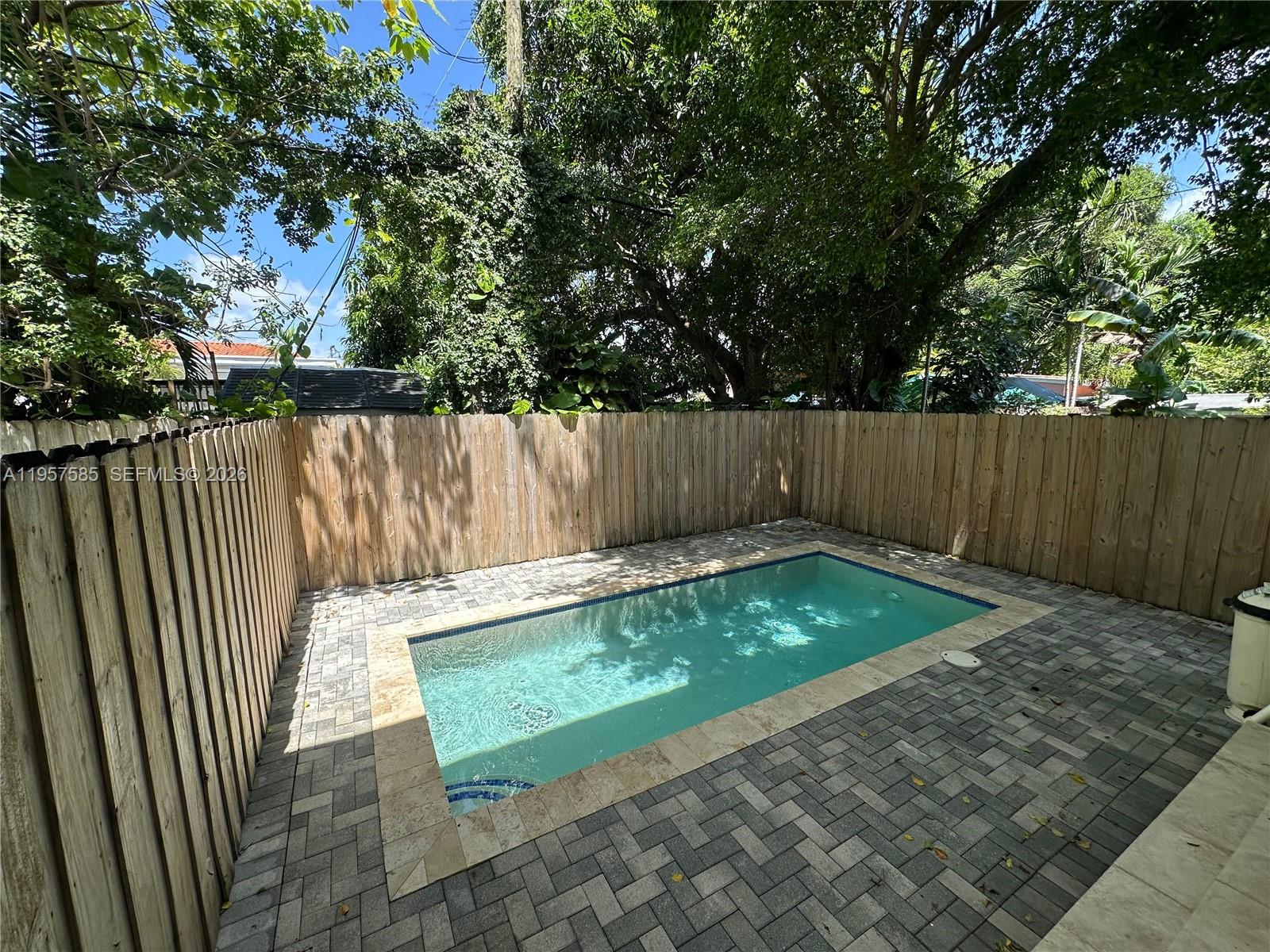 2784 SW 34th Ave Miami, FL 33133