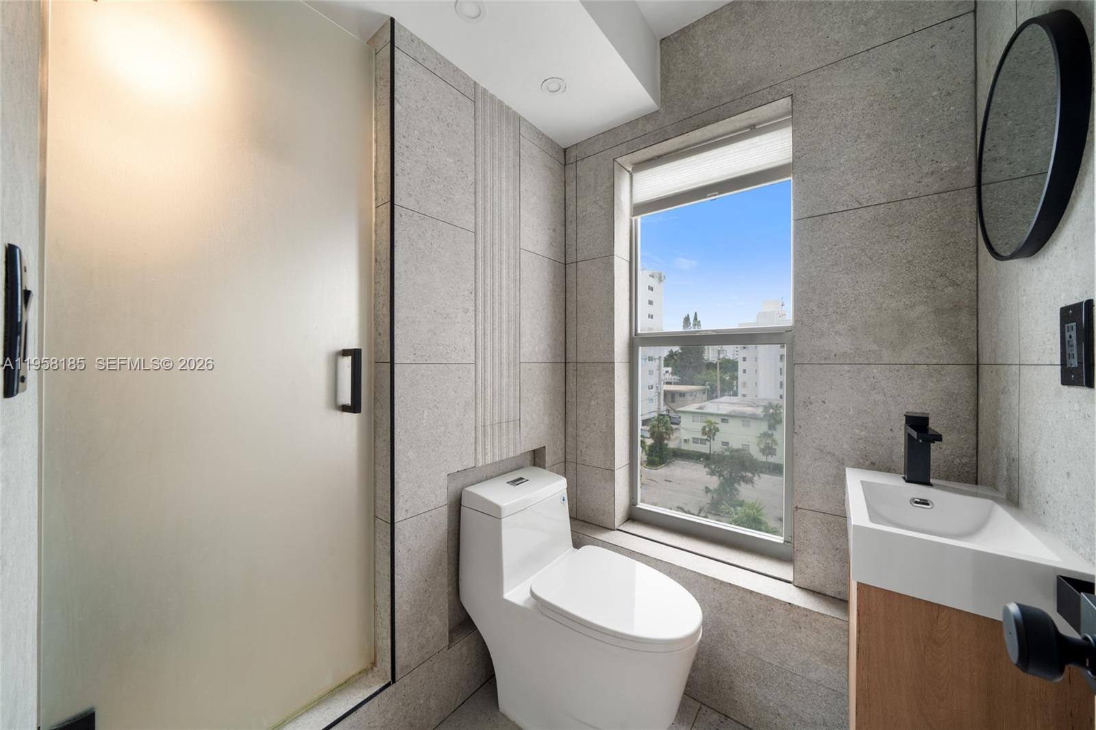 1300 Alton Rd #5D Miami Beach, FL 33139