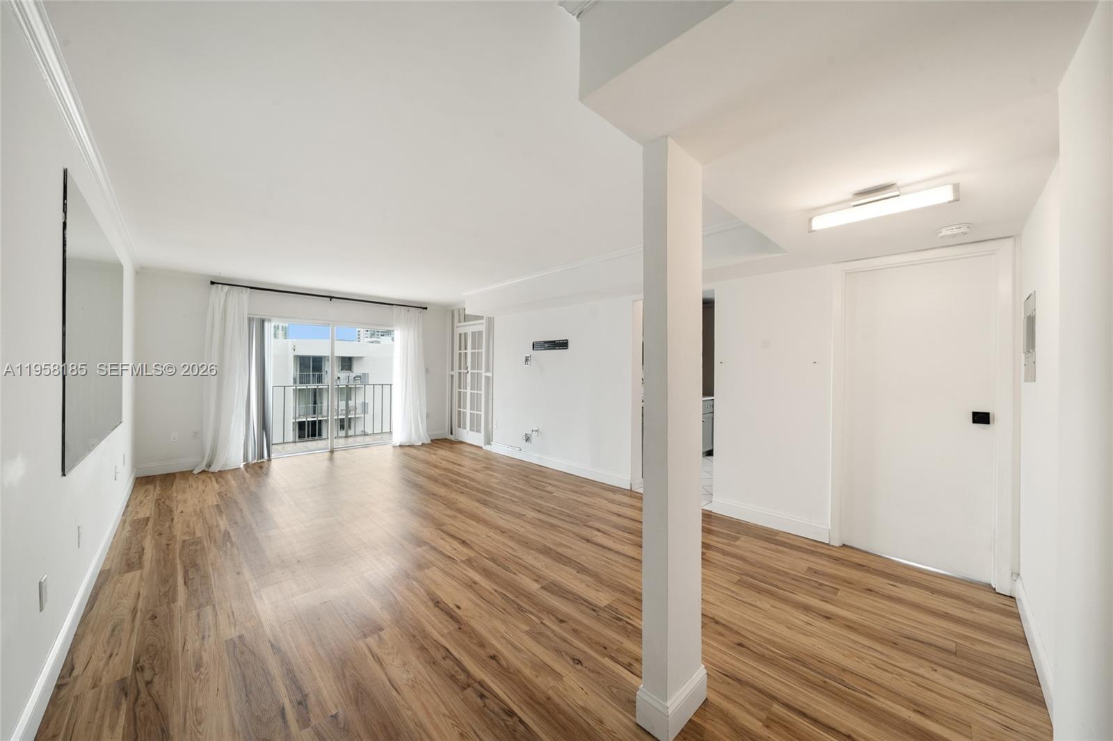 1300 Alton Rd #5D Miami Beach, FL 33139