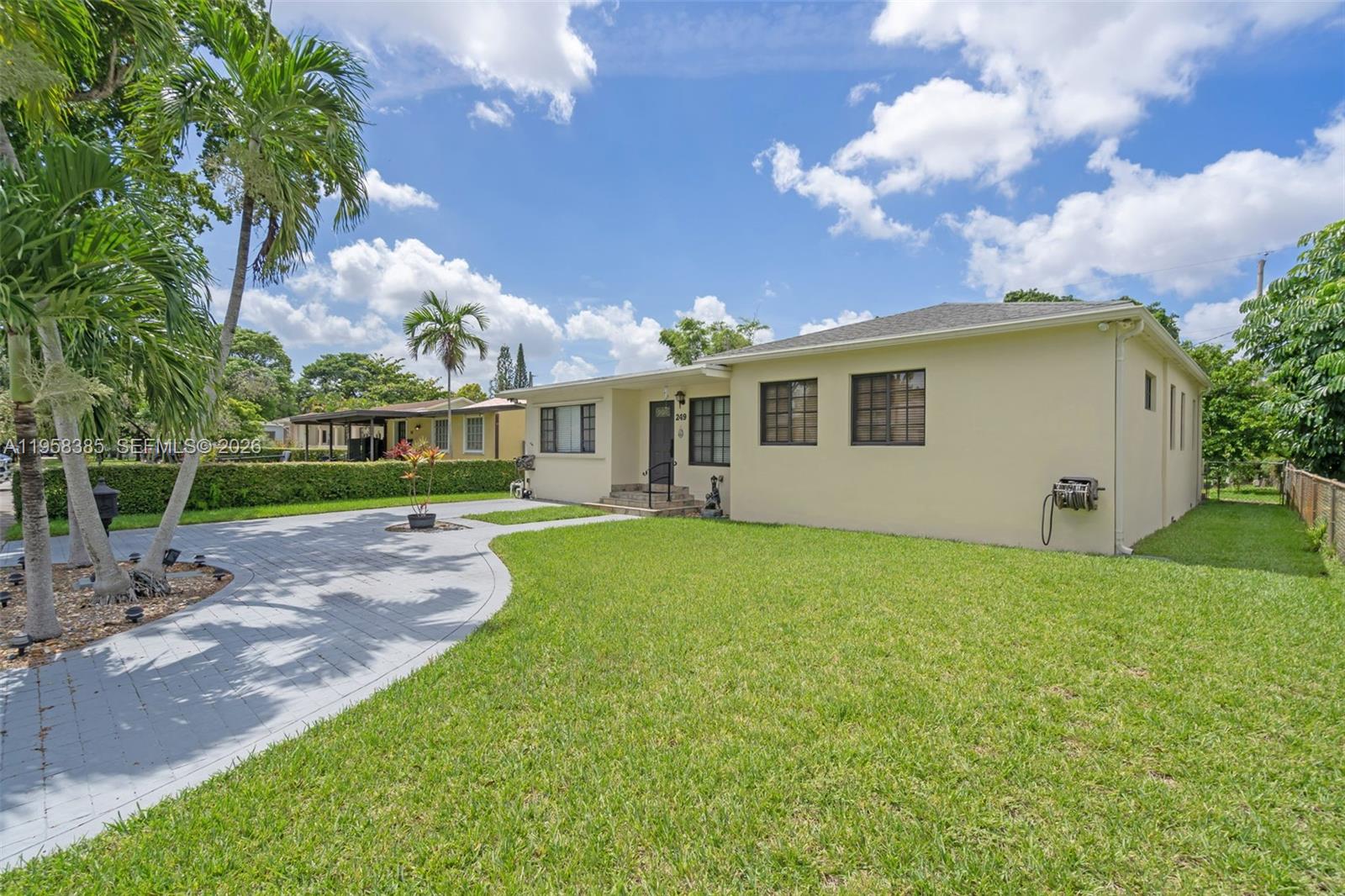 249 Carlisle Dr Miami Springs, FL 33166
