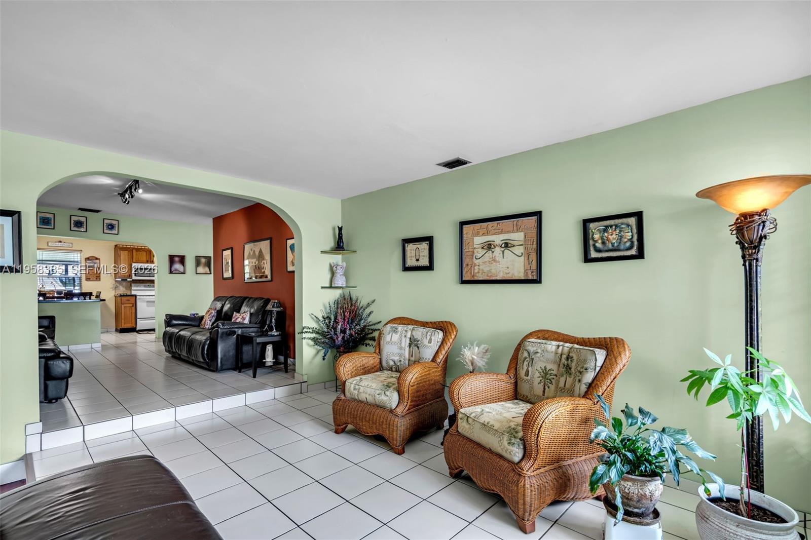 249 Carlisle Dr Miami Springs, FL 33166