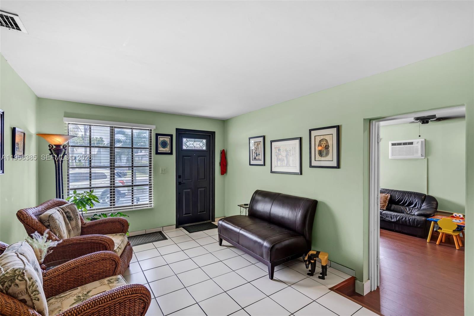 249 Carlisle Dr Miami Springs, FL 33166