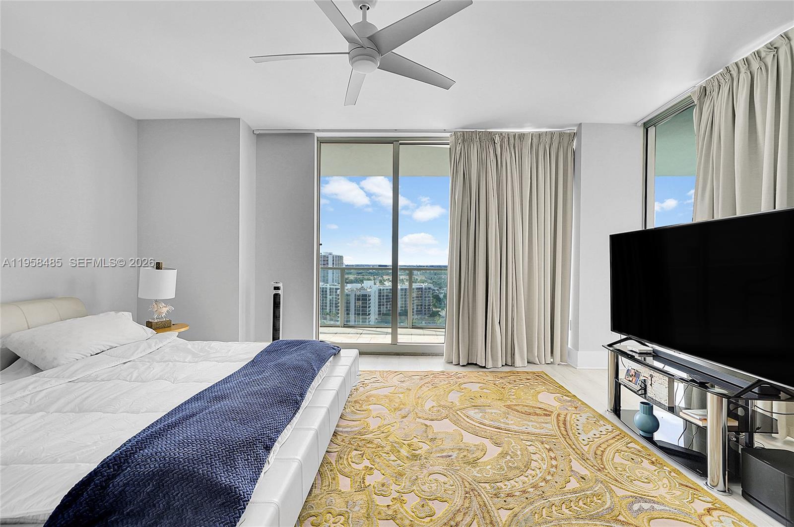 3101 S Ocean #1802 Hollywood, FL 33019