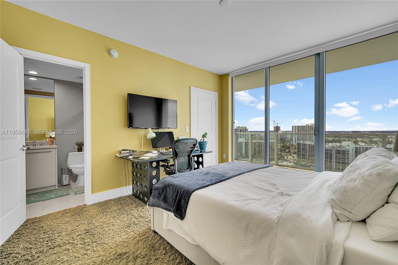 3101 S Ocean #1802 Hollywood, FL 33019