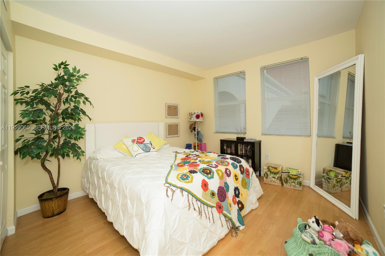 image Porto Bellagio Condo14