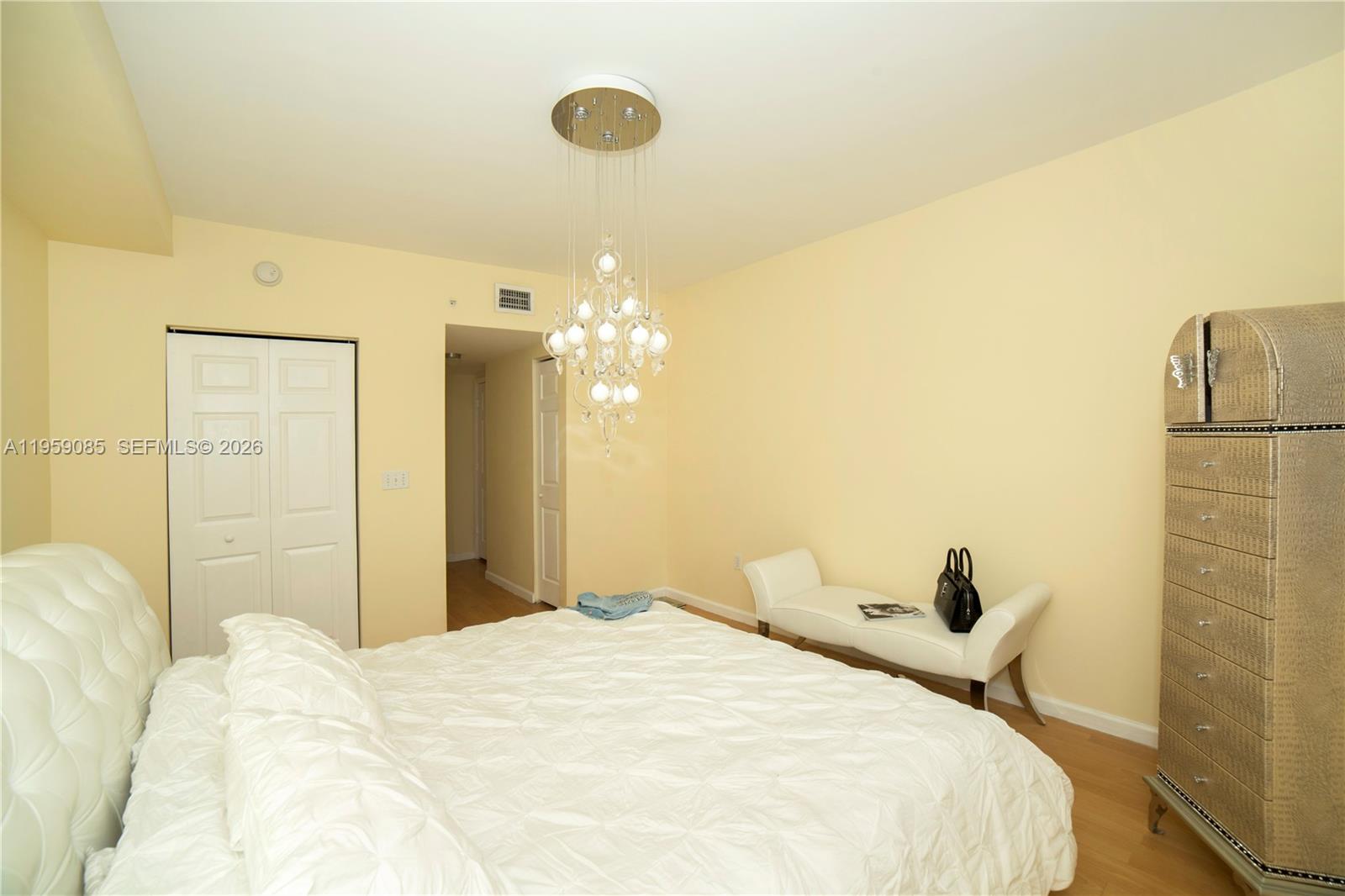 image Porto Bellagio Condo25