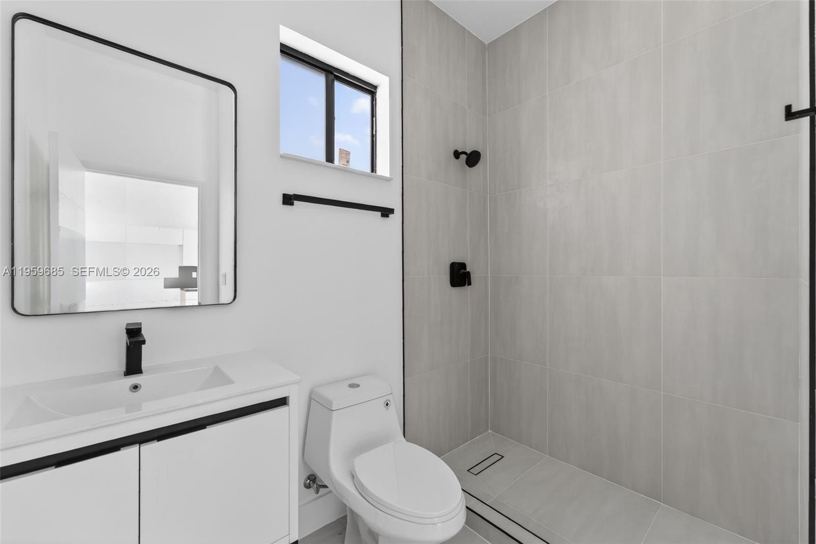 18316 SW 102th Pl Miami, FL 33157