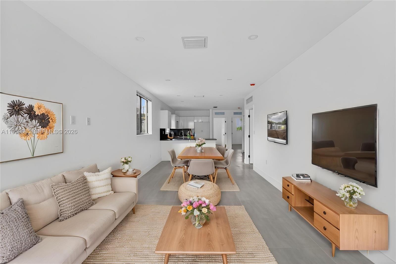 18316 SW 102th Pl Miami, FL 33157