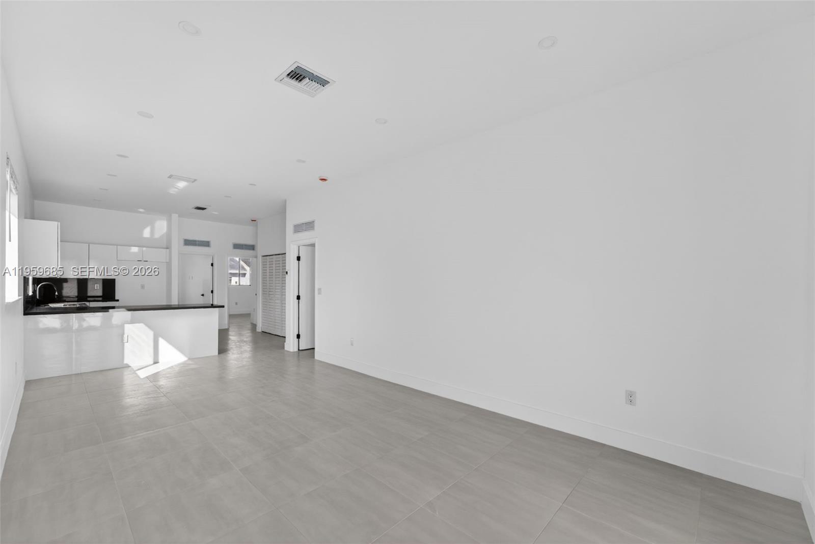 18316 SW 102th Pl Miami, FL 33157