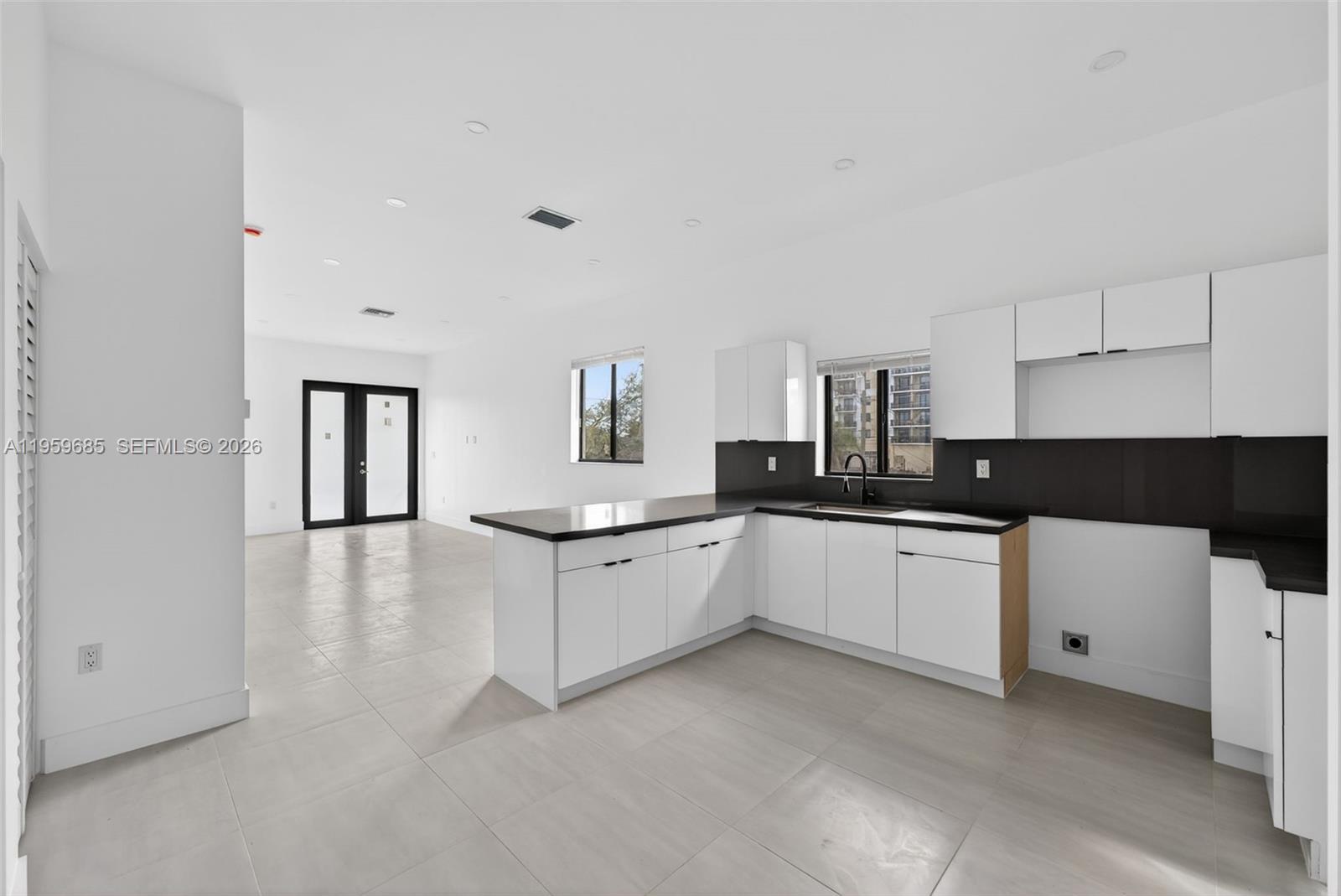 18316 SW 102th Pl Miami, FL 33157