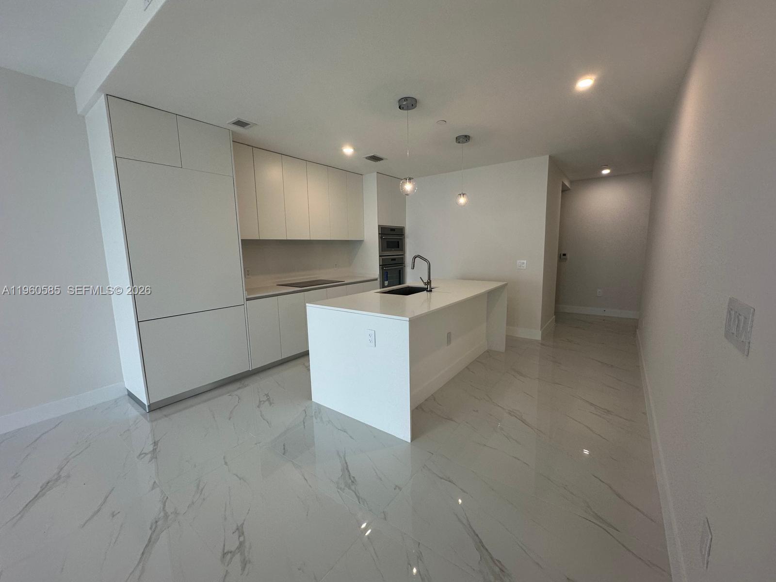 700 NE 24th St #2605 Miami, FL 33137