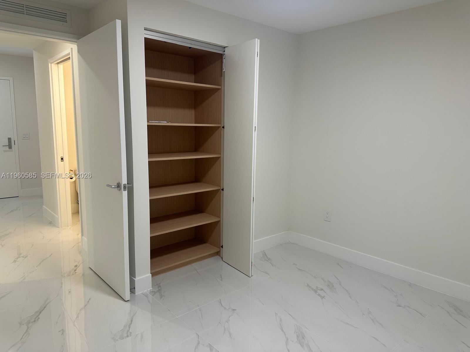 700 NE 24th St #2605 Miami, FL 33137