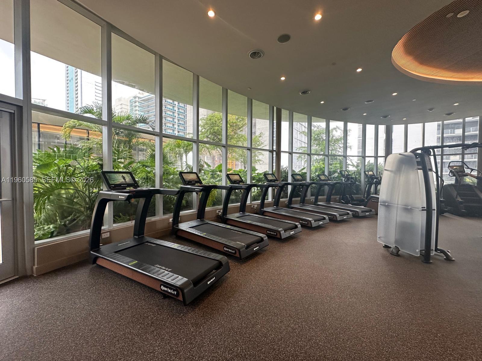 700 NE 24th St #2605 Miami, FL 33137