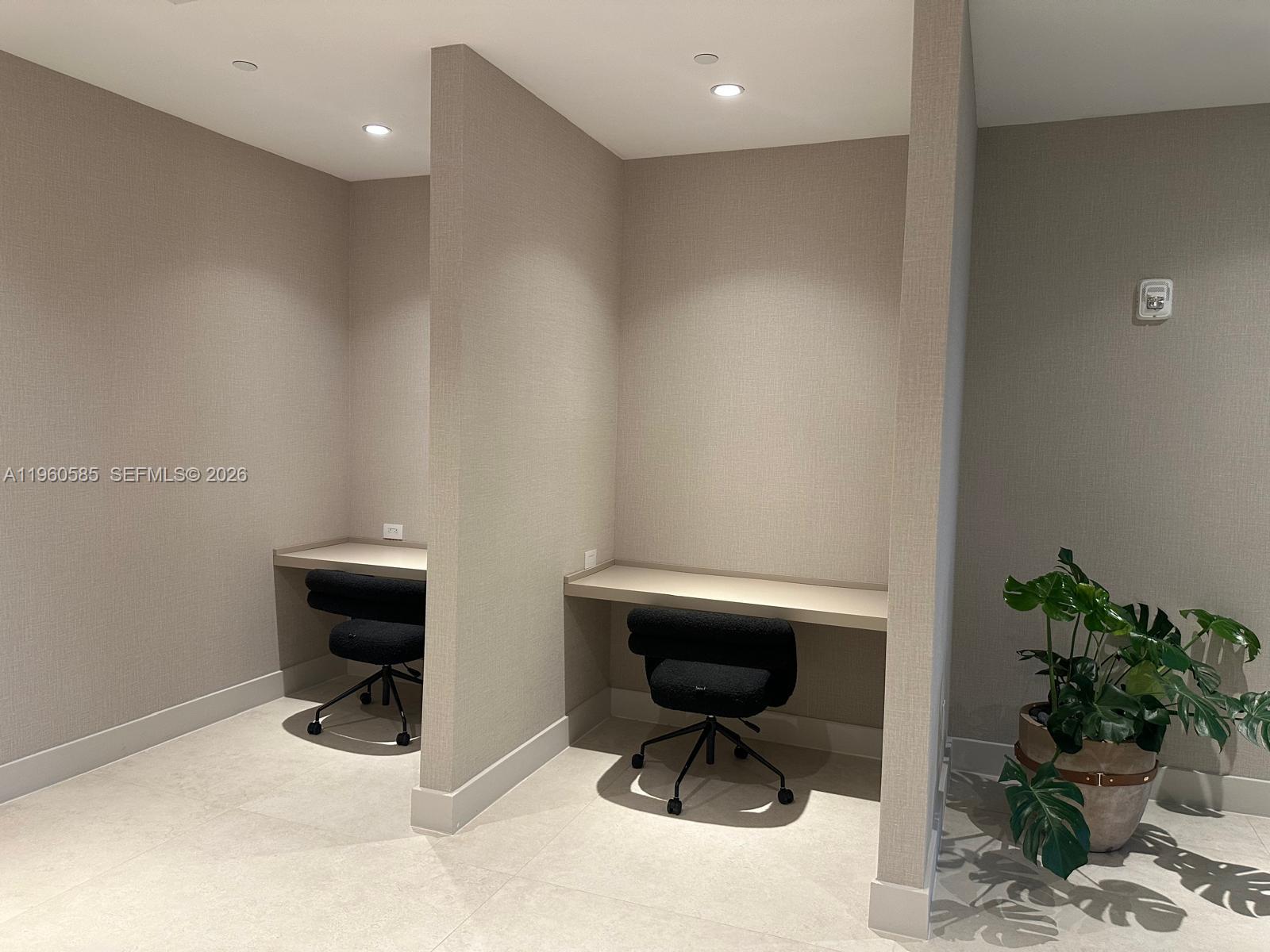 700 NE 24th St #2605 Miami, FL 33137