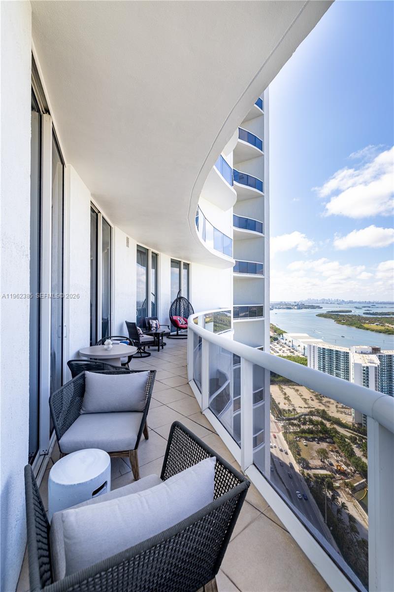 image Trump Tower I25