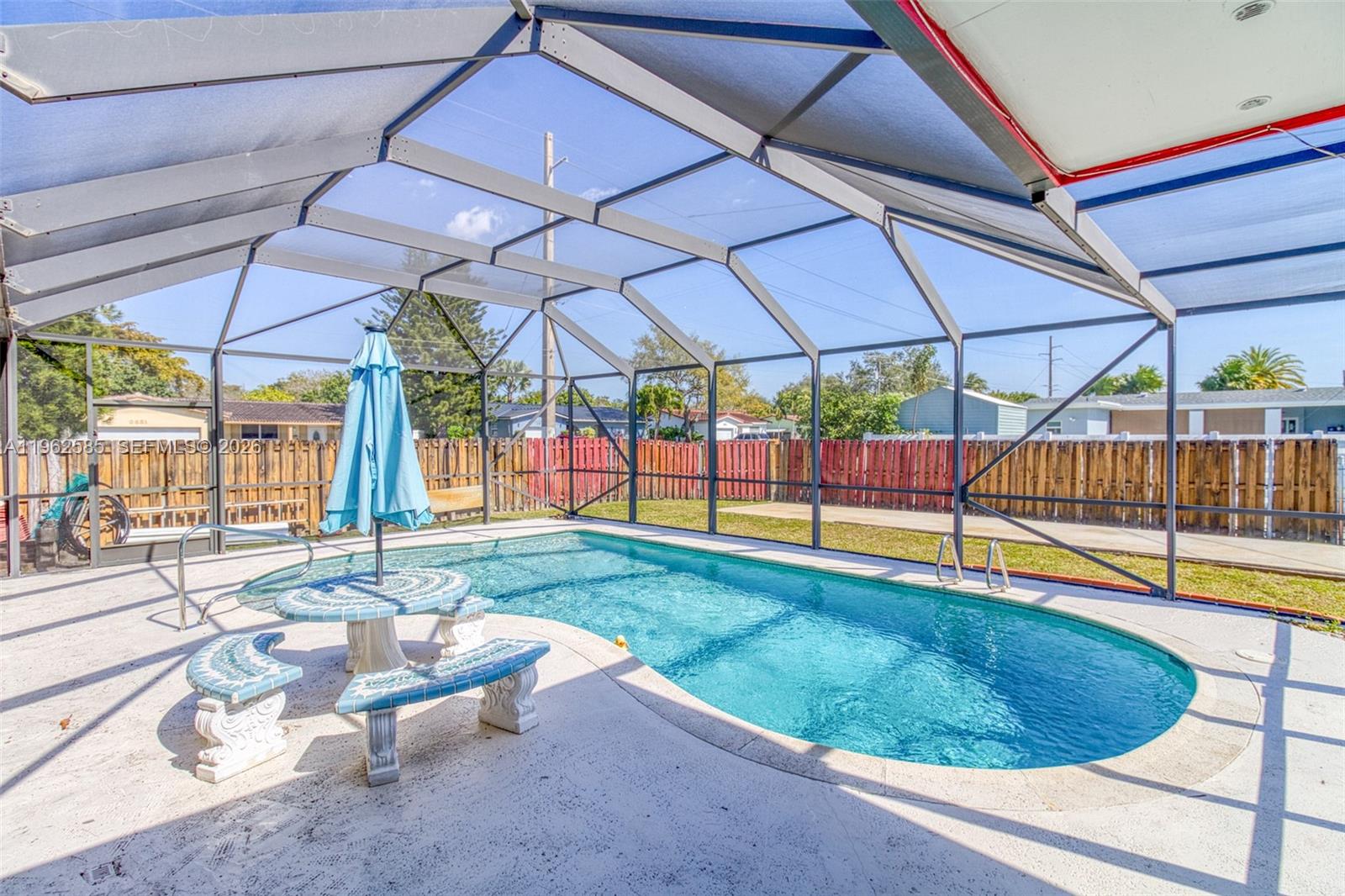 2225 N 39th Ave Hollywood, FL 33021