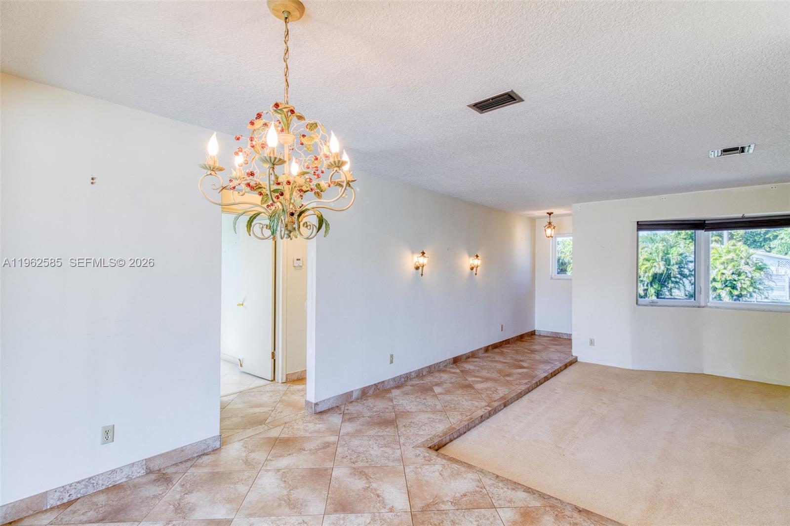 2225 N 39th Ave Hollywood, FL 33021