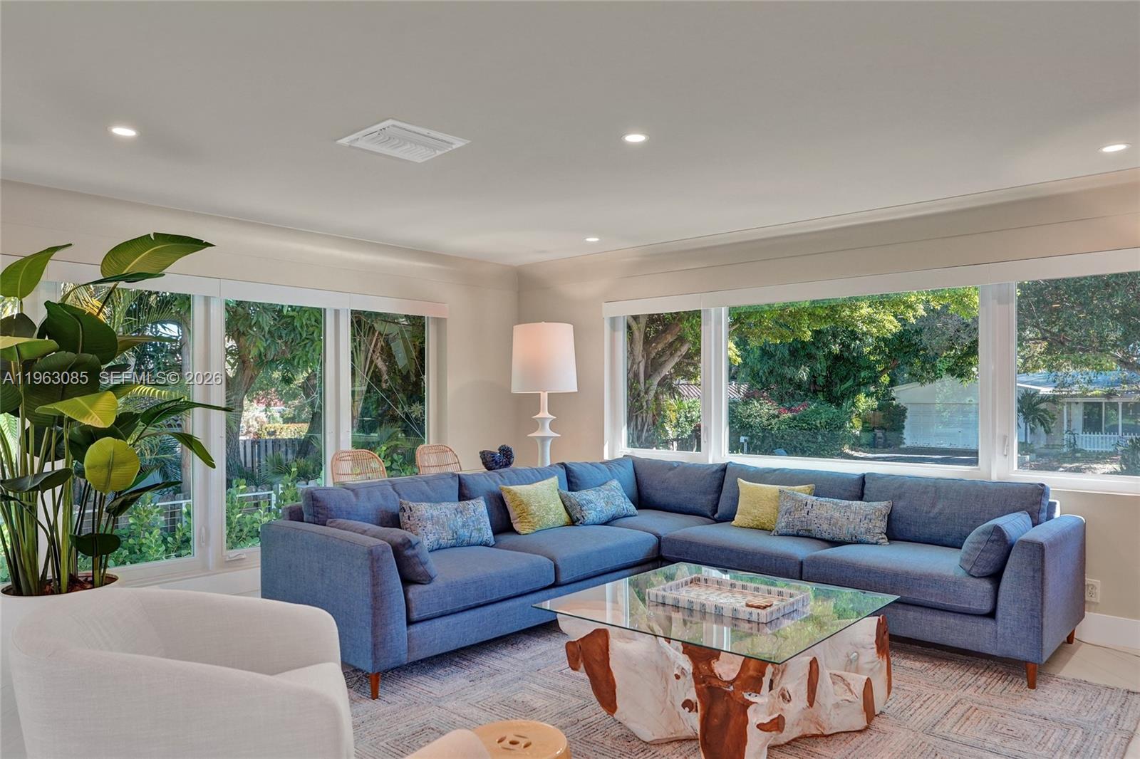 1673 Bel Air Ave Lauderdale By The Sea, FL 33062