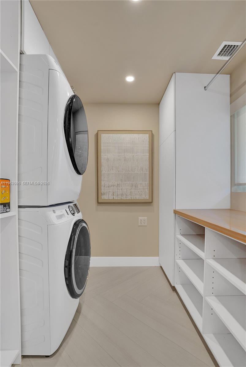 1673 Bel Air Ave Lauderdale By The Sea, FL 33062