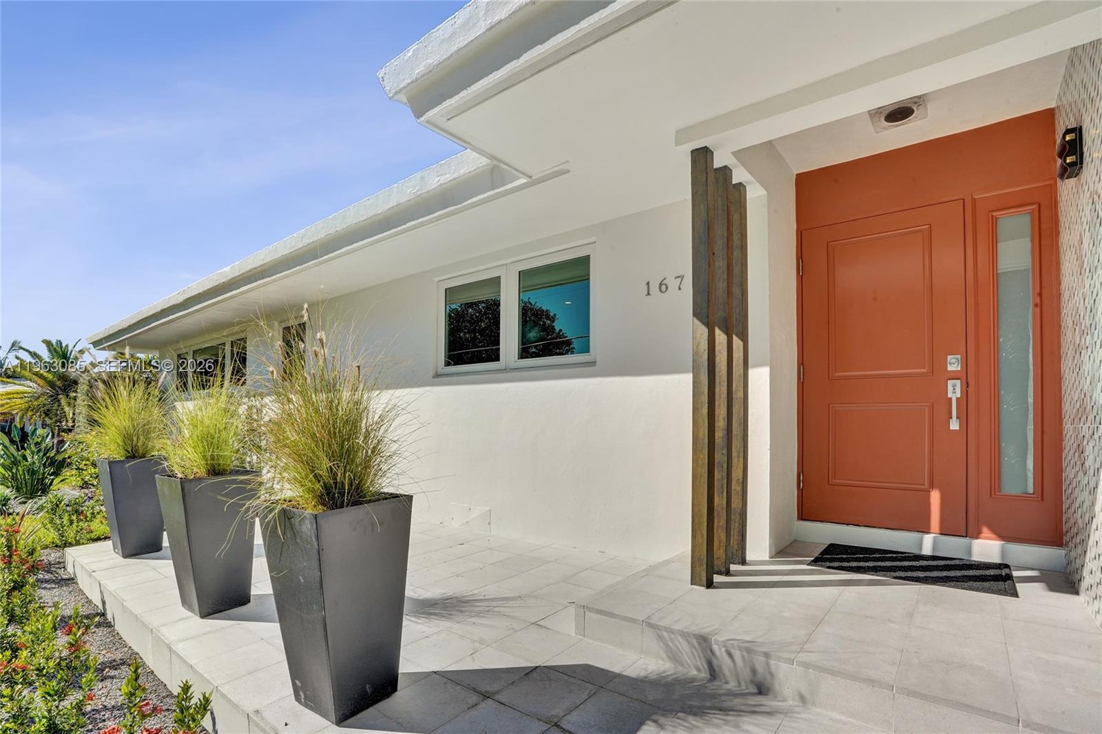 1673 Bel Air Ave Lauderdale By The Sea, FL 33062